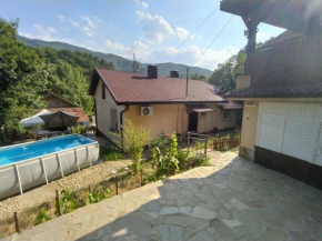 House with a nice garden, view, pool and fireplace